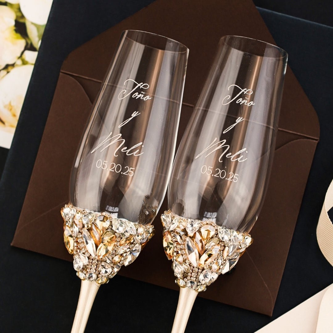 Ruta Ivory &amp; Gold Flutes and Cake Set with Pillow for Rings - ELENA HONCH