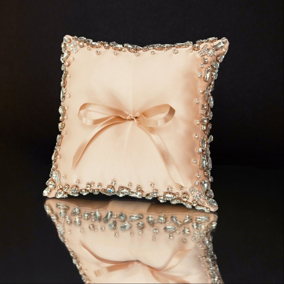 Ruta Set in Champagne with Pillow and Brown Guest Book - ELENA HONCH