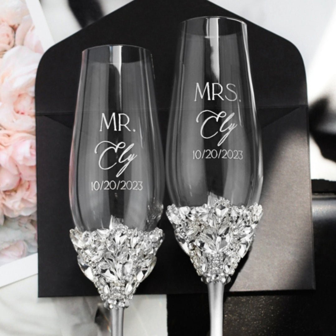 Ruta Silver Flutes &amp; Cake Cutting Set - ELENA HONCH