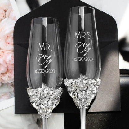 Ruta Silver Flutes &amp; Cake Cutting Set - ELENA HONCH