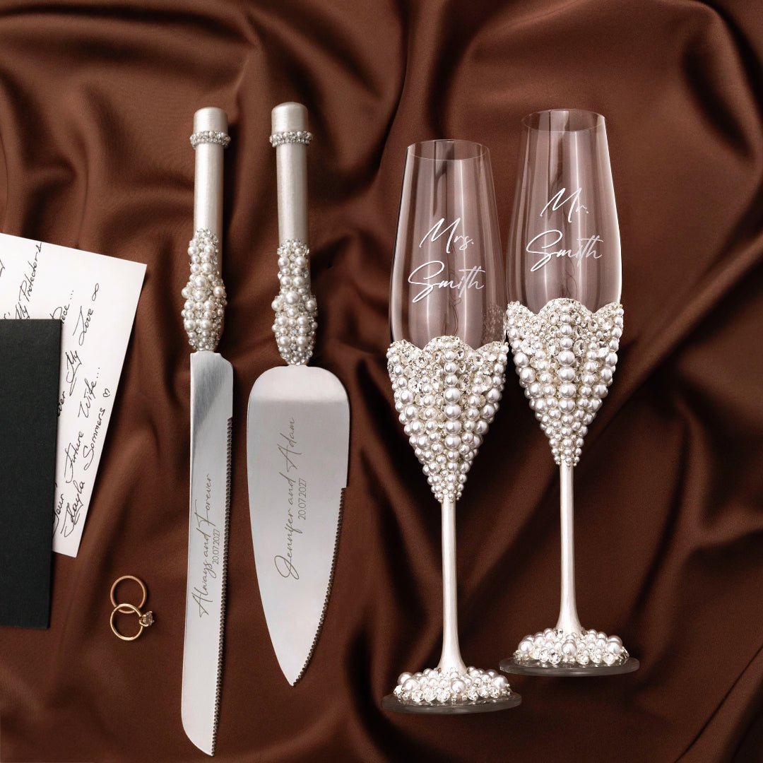 Shelly White Flutes &amp; Cake Server Set - ELENA HONCH