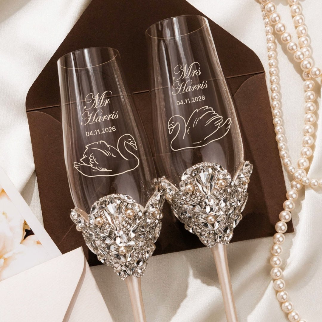 Swan - Inspired Flutes Blossom Ivory &amp; Pearls - ELENA HONCH