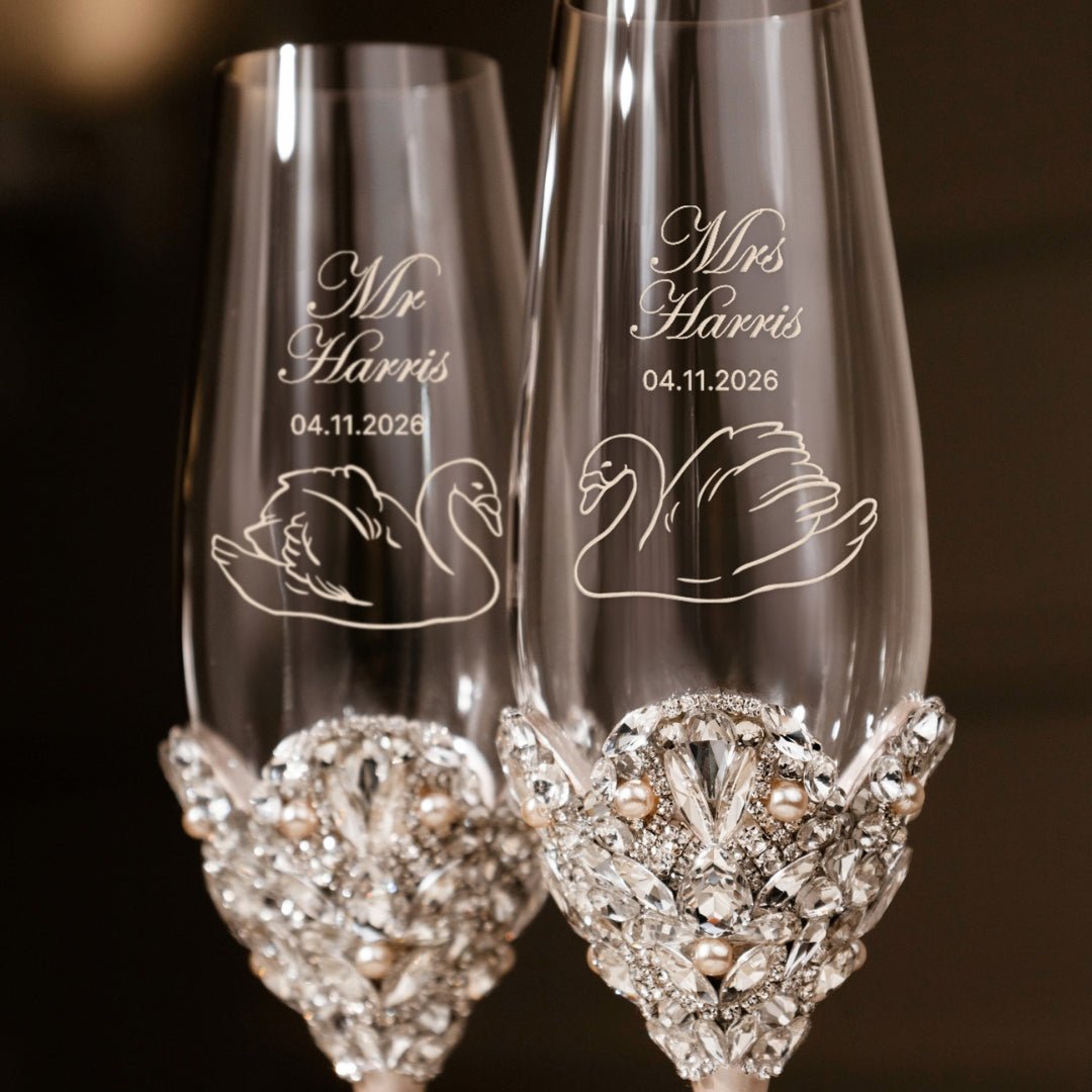 Swan - Inspired Flutes Blossom Ivory &amp; Pearls - ELENA HONCH