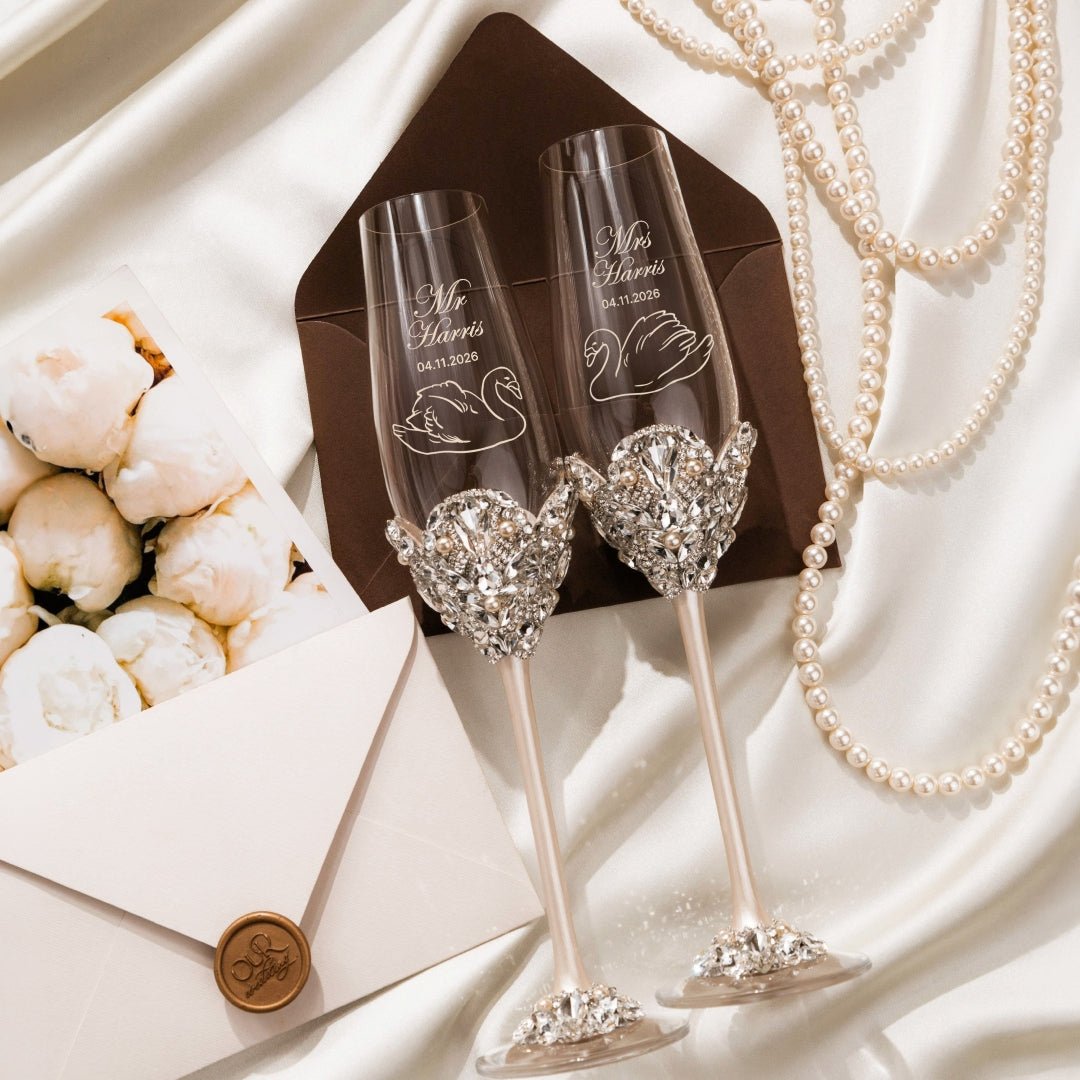 Swan - Inspired Flutes Blossom Ivory &amp; Pearls - ELENA HONCH