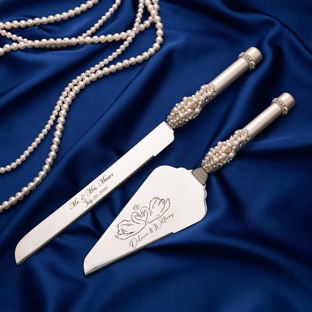 Swan Ivory Cake Set with pearls - ELENA HONCH