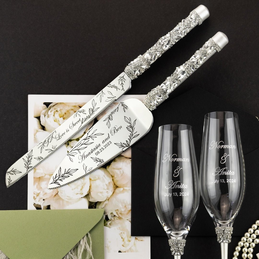 Wedding Flutes Avrora &amp; Cake Cutting Set in White - ELENA HONCH