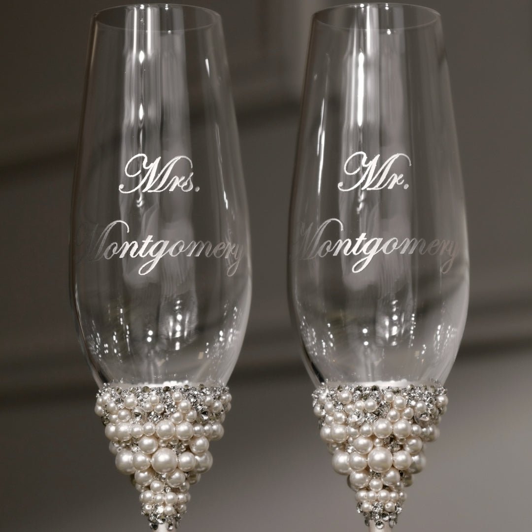 Wedding Flutes &amp; Cake Set Lily Ivory With Pearls - ELENA HONCH