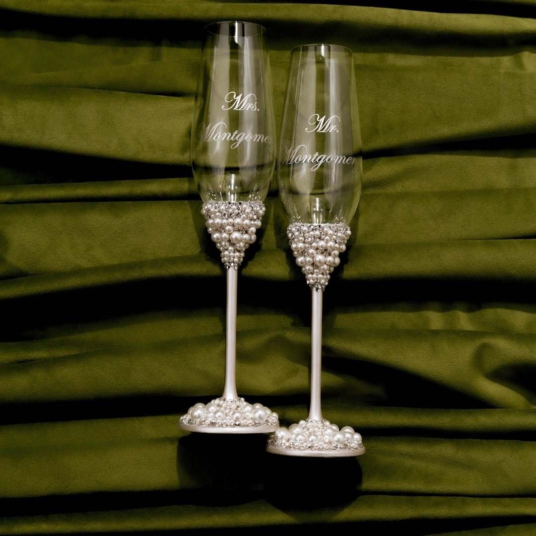 Wedding Flutes &amp; Cake Set Lily Ivory With Pearls - ELENA HONCH