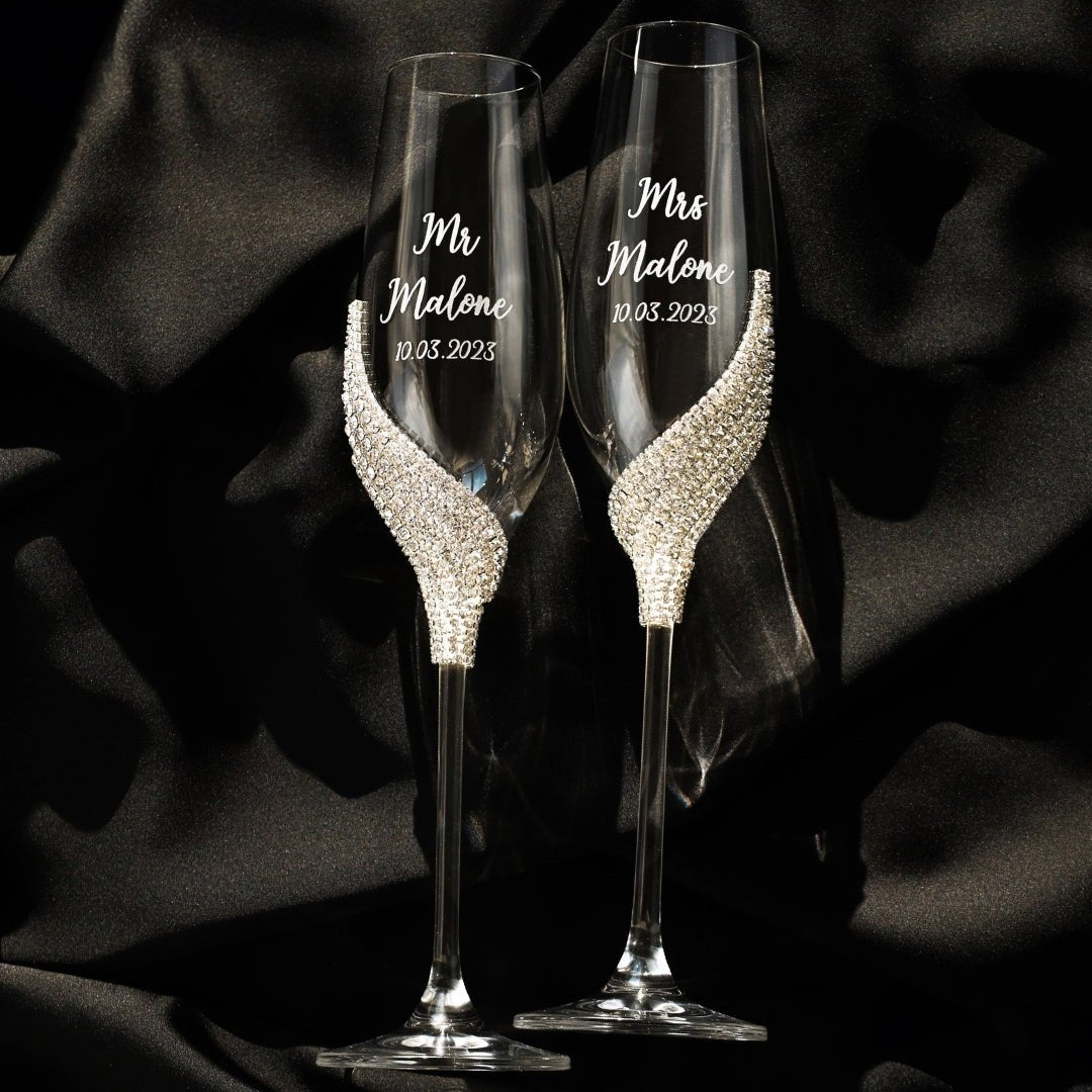 Wedding Flutes &amp; Cake Set Server in Silver - ELENA HONCH