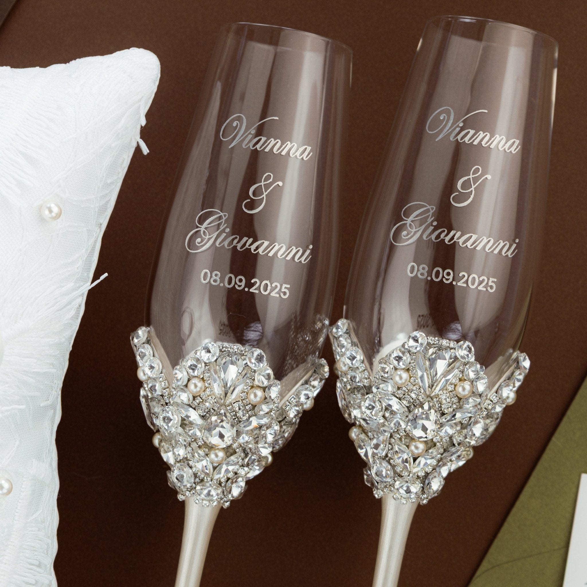 Wedding Glasses Blossom Ivory With Pearls &amp; Cake Set With Pillow for Rings - ELENA HONCH