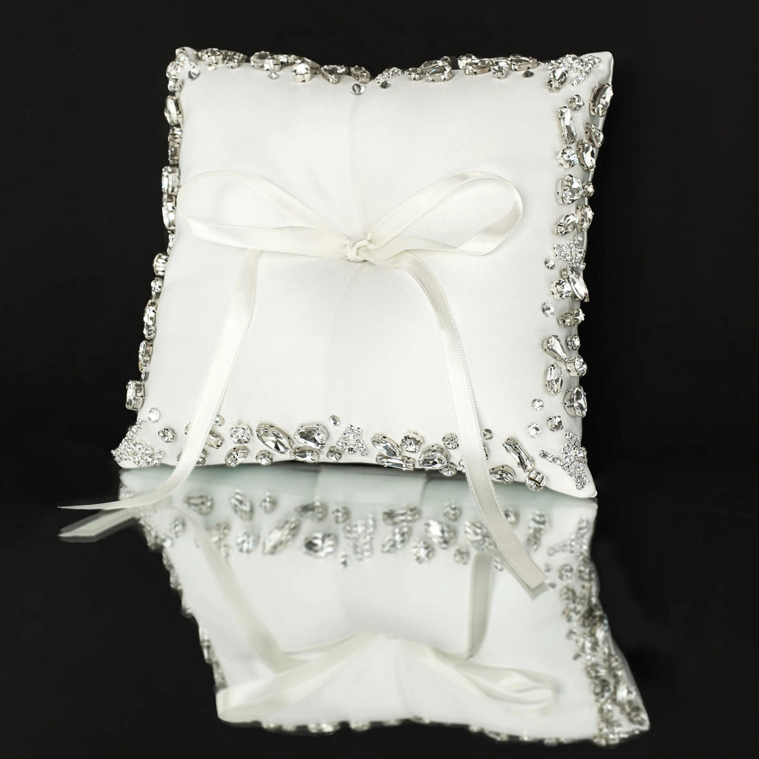 Wedding Pillow For Rings In White - ELENA HONCH