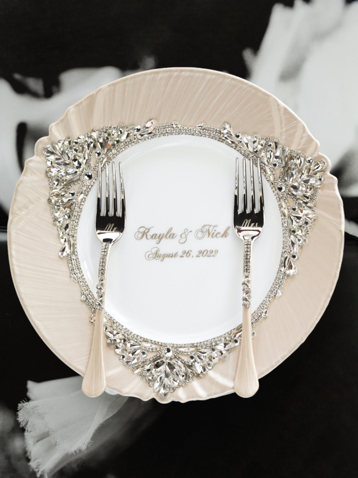 Plate And Forks Ivory Set